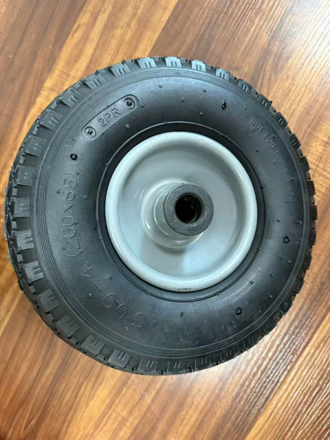 Բարձրորակ 3.00-4 օդաճնշական ռետինե անիվ տրոլեյբուսի ձեռքի բեռնատարի համար